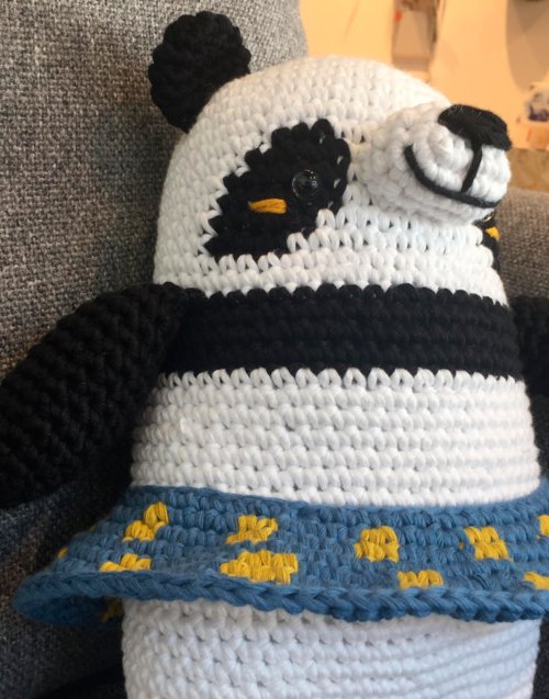 Pandita amigurumi Designers in-home. Muebles de diseño y decoración, accesorios para el hogar. Encuentra estilo en tu tienda de decoración