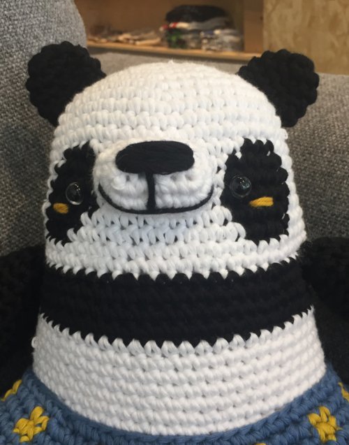 Pandita amigurumi Designers in-home. Muebles de diseño y decoración, accesorios para el hogar. Encuentra estilo en tu tienda de decoración