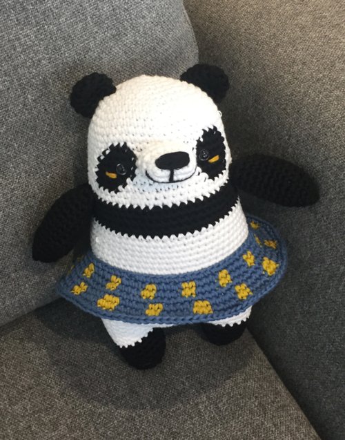 Pandita amigurumi Designers in-home. Muebles de diseño y decoración, accesorios para el hogar. Encuentra estilo en tu tienda de decoración